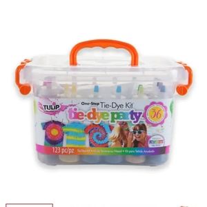 Tulip tie dye party kit